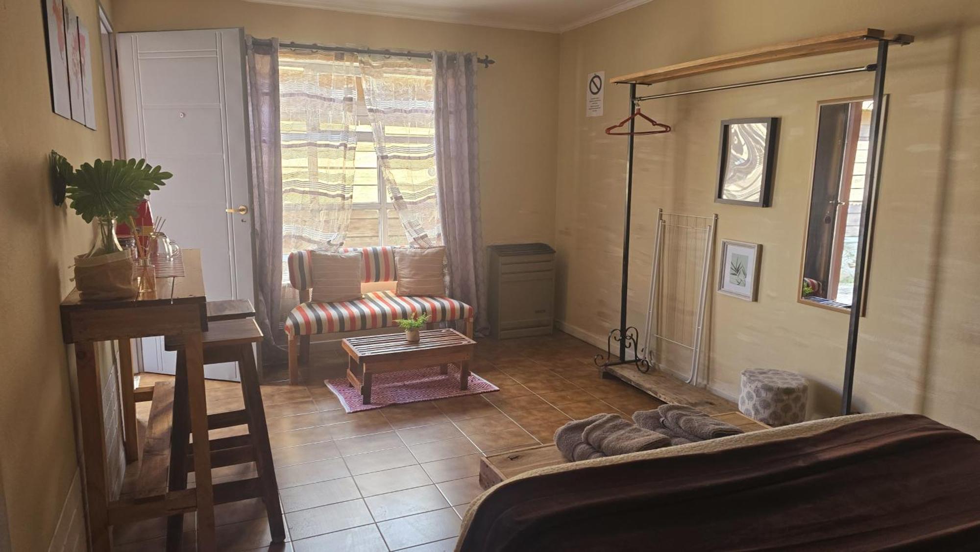 Hostel Del Lago, Habitaciones Privadas Y Cabanas エル・チャルテン エクステリア 写真