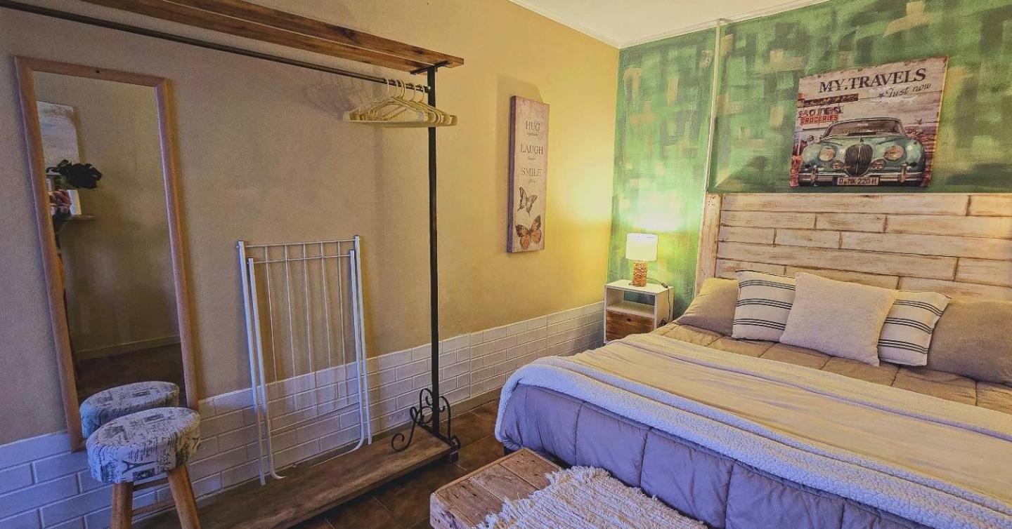 Hostel Del Lago, Habitaciones Privadas Y Cabanas エル・チャルテン エクステリア 写真